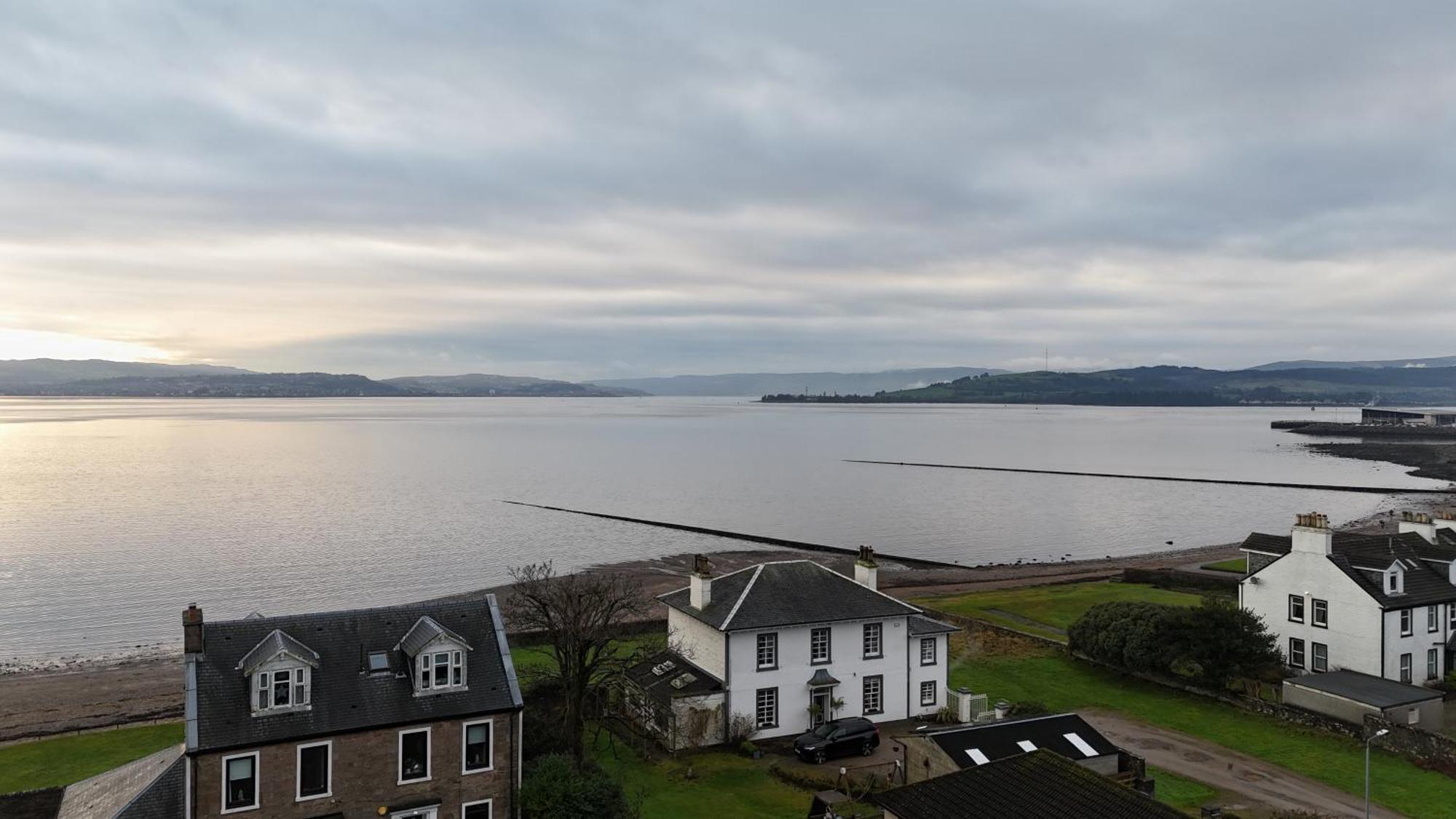 175 On Clyde - Spacious & Cosy Cedar Wood Bungalow Helensburgh Dış mekan fotoğraf